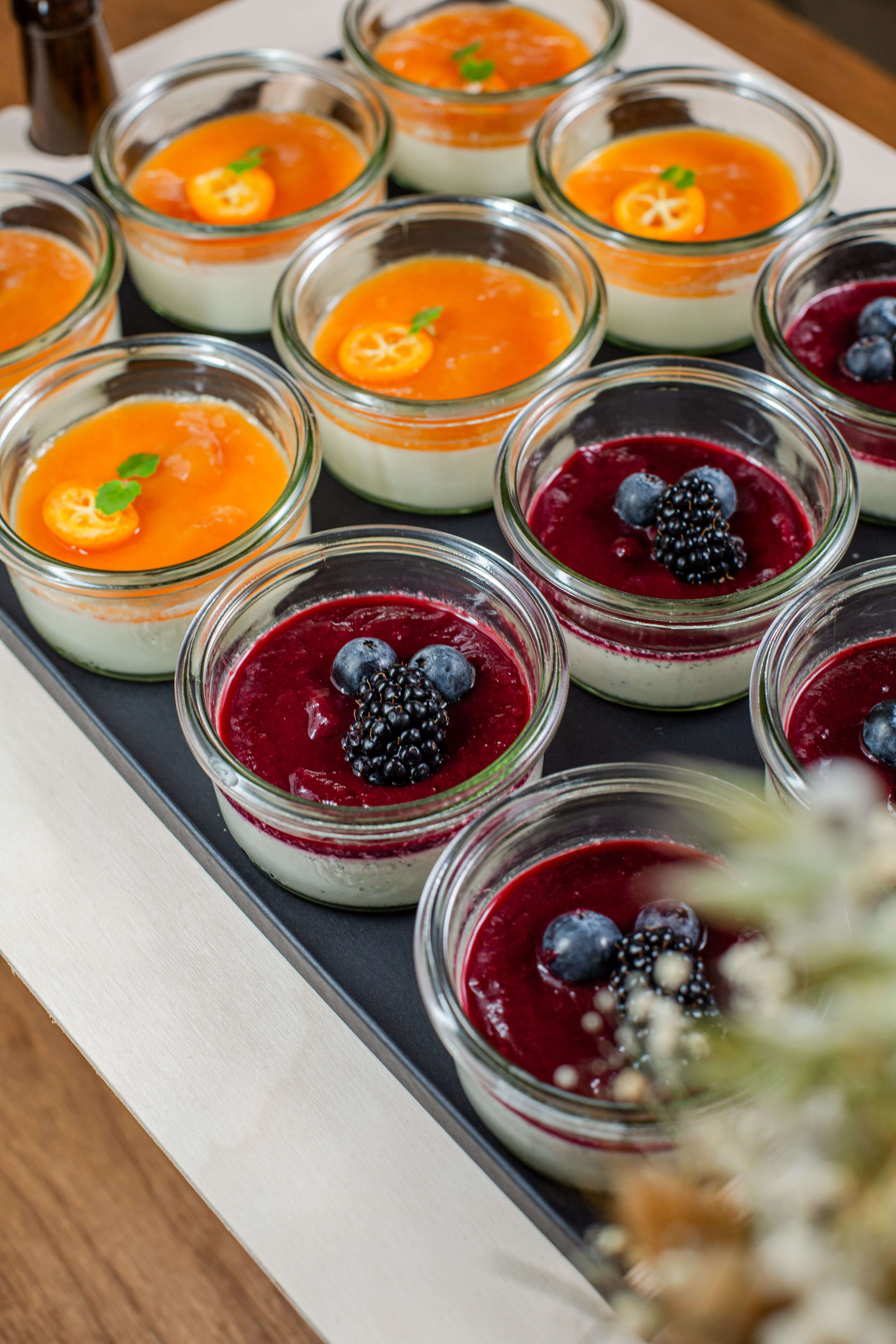 Panna Cotta Oranges Sanguines Fruits Noirs